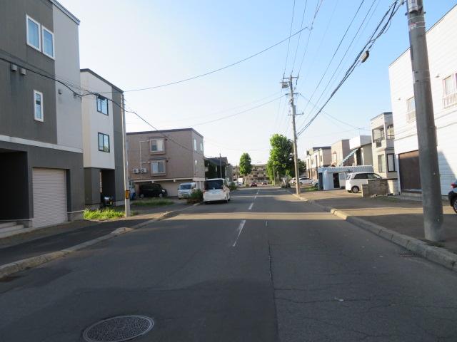 現地写真(前面道路) 現地写真(前面道路)