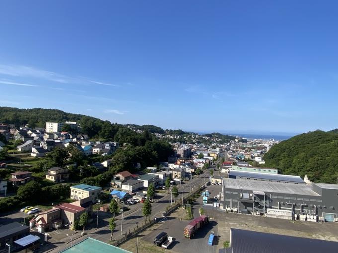 2階 洋室約7.5帖からの眺望 海が見えます! 2階 洋室約7.5帖からの眺望 海が見えます!