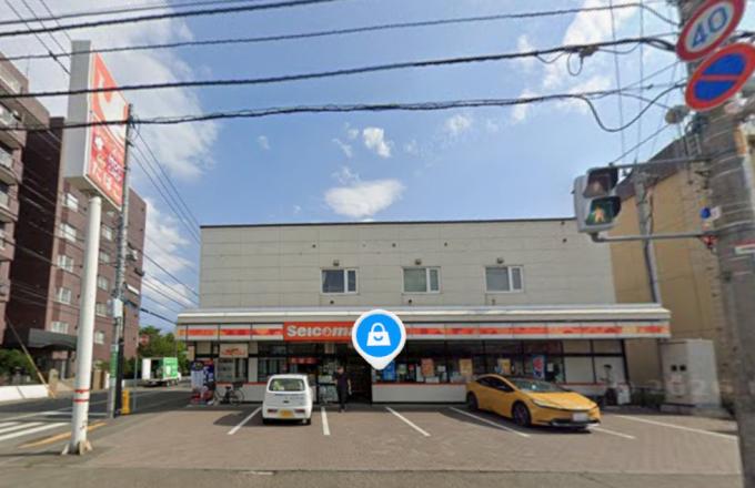 近くのコンビニ 近くのコンビニ