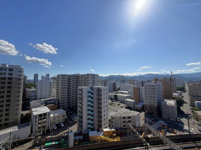 【眺望】心地よい毎日を過ごせる贅沢なロケーション 【眺望】心地よい毎日を過ごせる贅沢なロケーション
