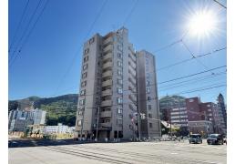 北海道札幌市中央区南十九条西１５丁目3-1 札幌市電山鼻線[ロープウェイ入口]の売買中古マンション物件詳細はこちら