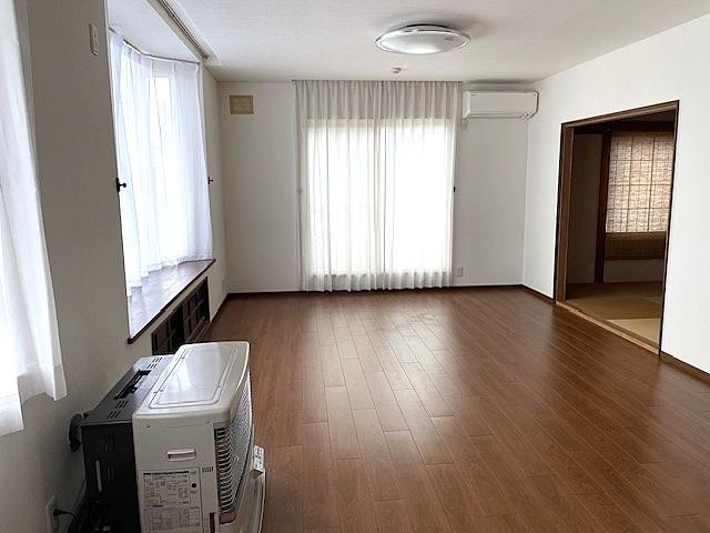 居間 居間