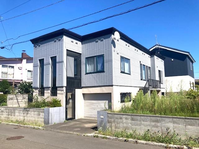 道路側からの外観