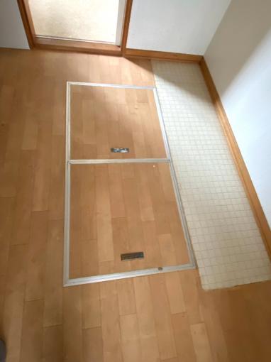 床下収納あり。 床下収納あり。