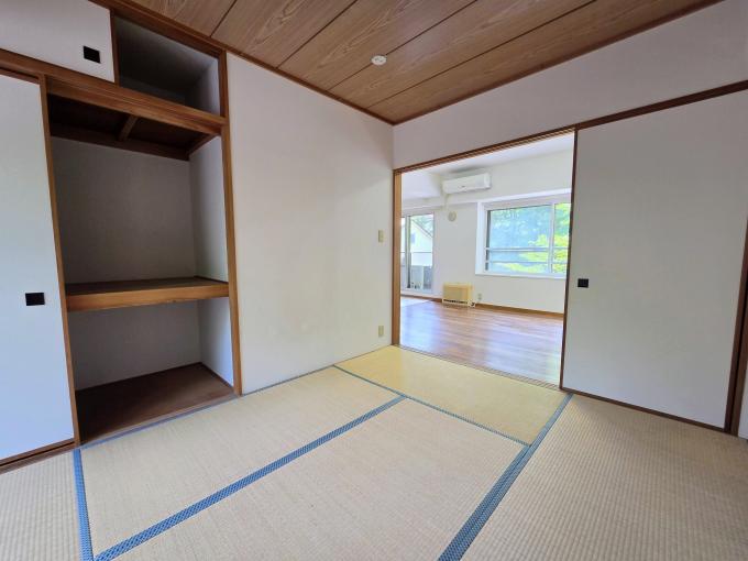 【和室6.0帖】和の情趣を感じさせる空間です。
