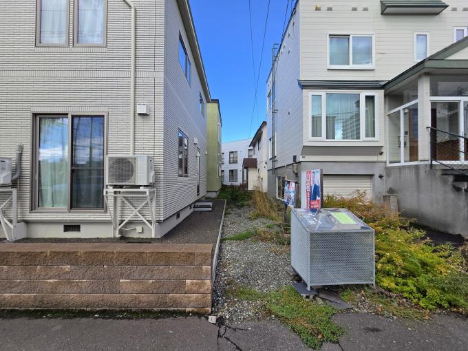 【土地写真】小学校へ徒歩6分、保育園や幼稚園も徒歩圏 【土地写真】小学校へ徒歩6分、保育園や幼稚園も徒歩圏