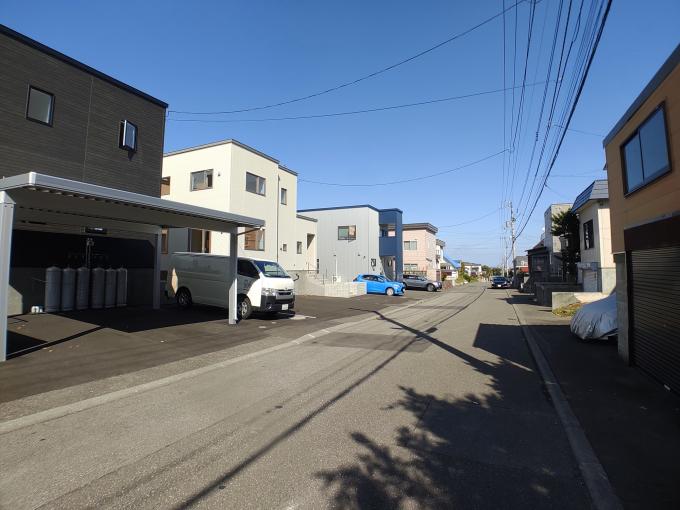 南西側から現地方向