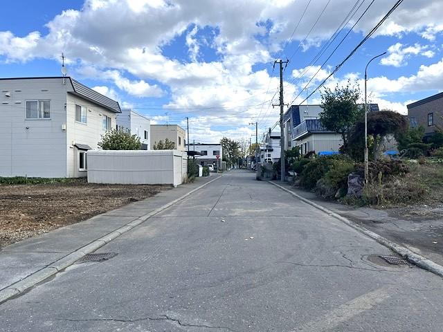 前面道路西から東方向 前面道路西から東方向
