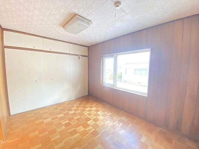 【7.5畳洋室】衣類や荷物を整理しやすいお部屋♪