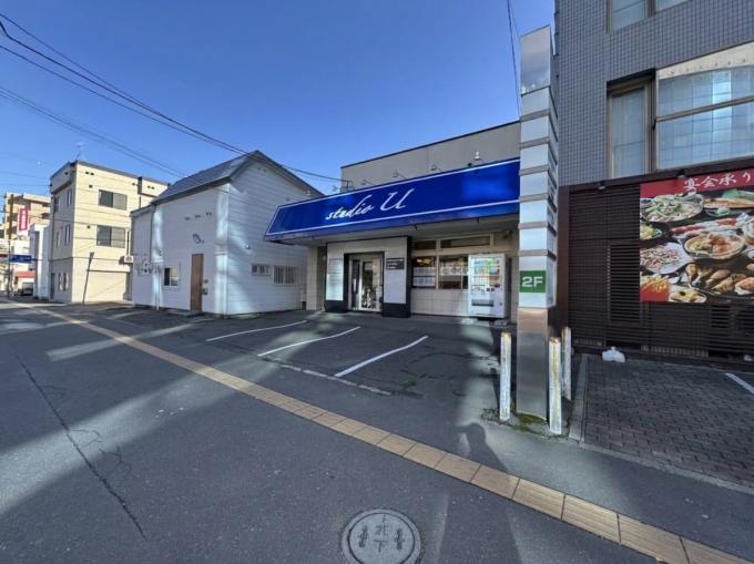 一部(駐車場の車両を消去)生成AIにて加工しております。