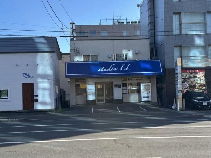 一部(駐車場の車両を消去)生成AIにて加工しております。