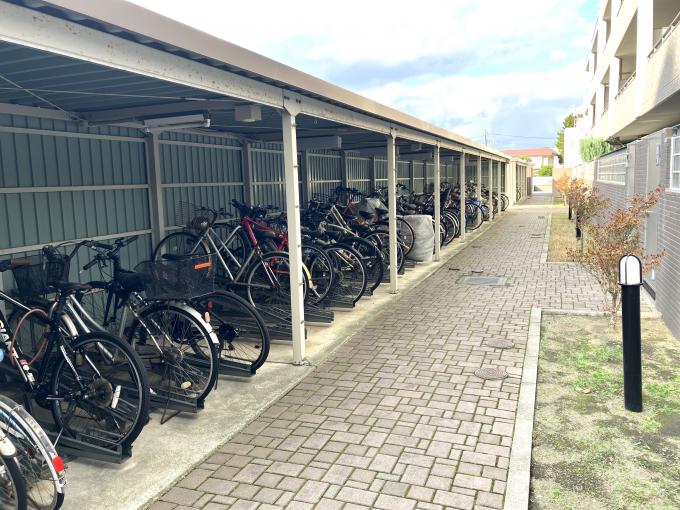 駐輪場とバイク置場 駐輪場とバイク置場