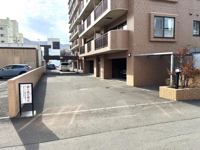 敷地内駐車場空きあり