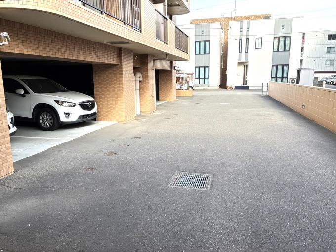 敷地内駐車場空きあり